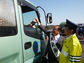西会津・東蒲ライオンズクラブ交通安全合同テント村作戦に出席した伊藤町長